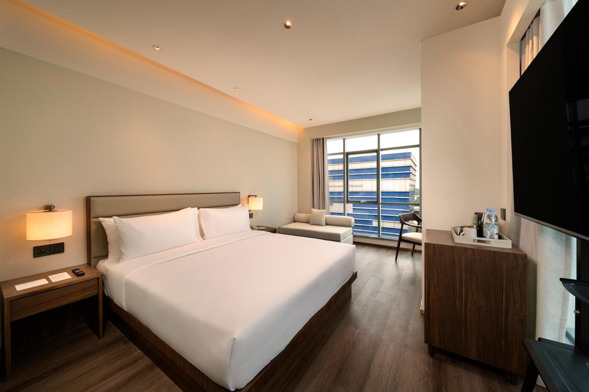 Model J Hotel Jakarta Soekarno - Hatta Airport Tangerang Exterior foto
