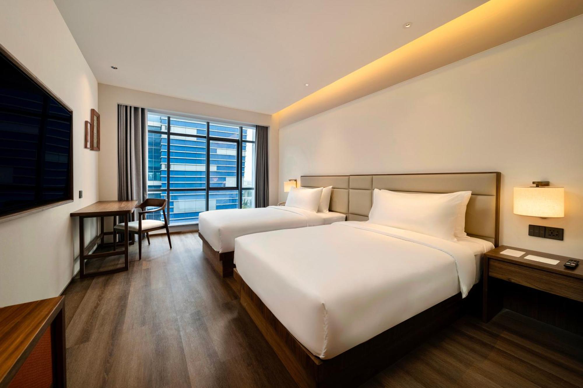 Model J Hotel Jakarta Soekarno - Hatta Airport Tangerang Exterior foto